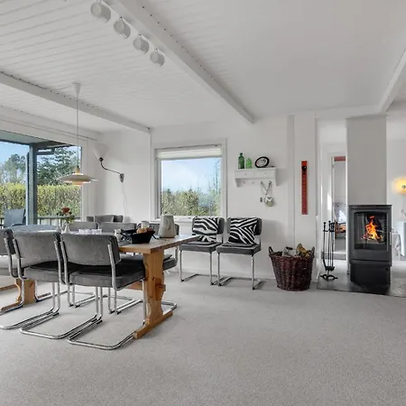 3 Bedroom Gorgeous Home In Farso