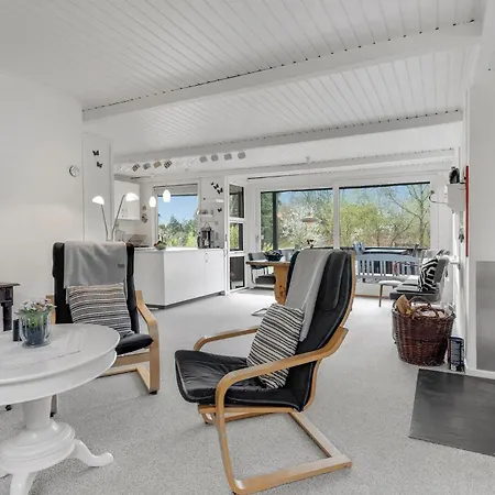 3 Bedroom Gorgeous Home In Farso *